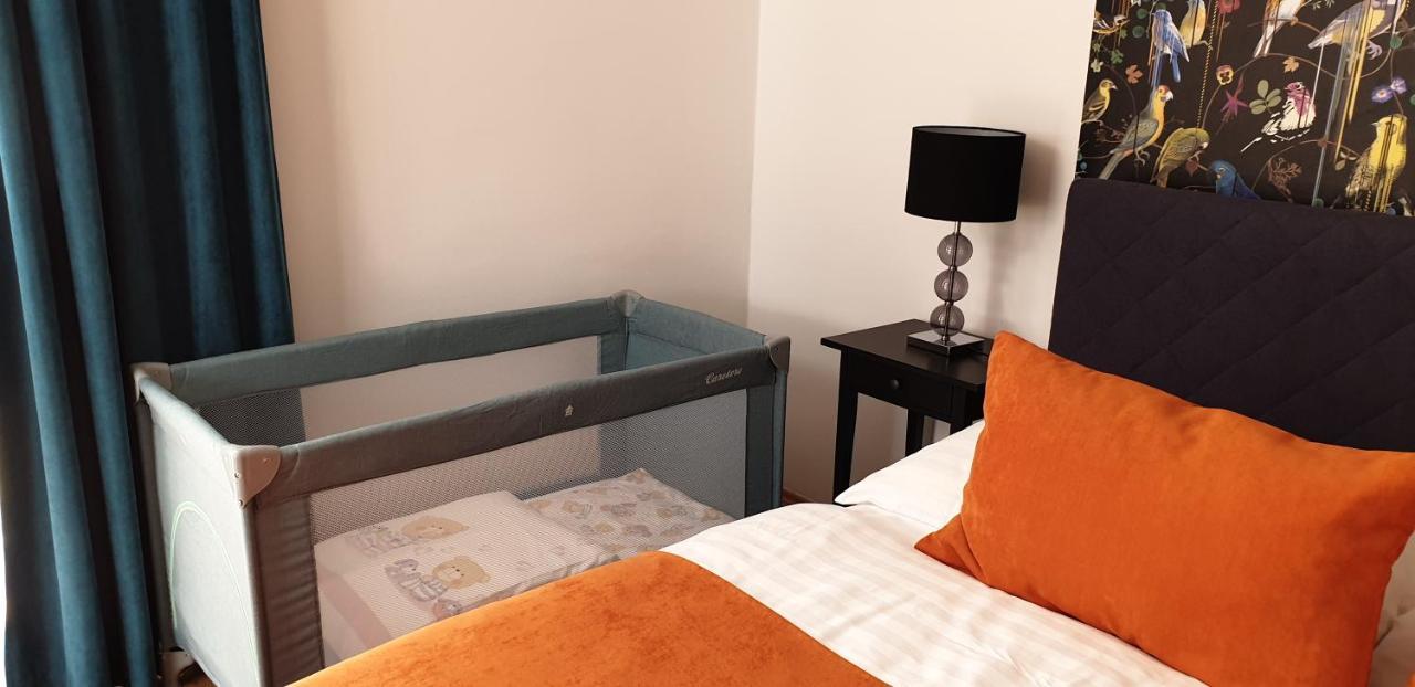 Grand Paradise Apartman Miskolc Luaran gambar
